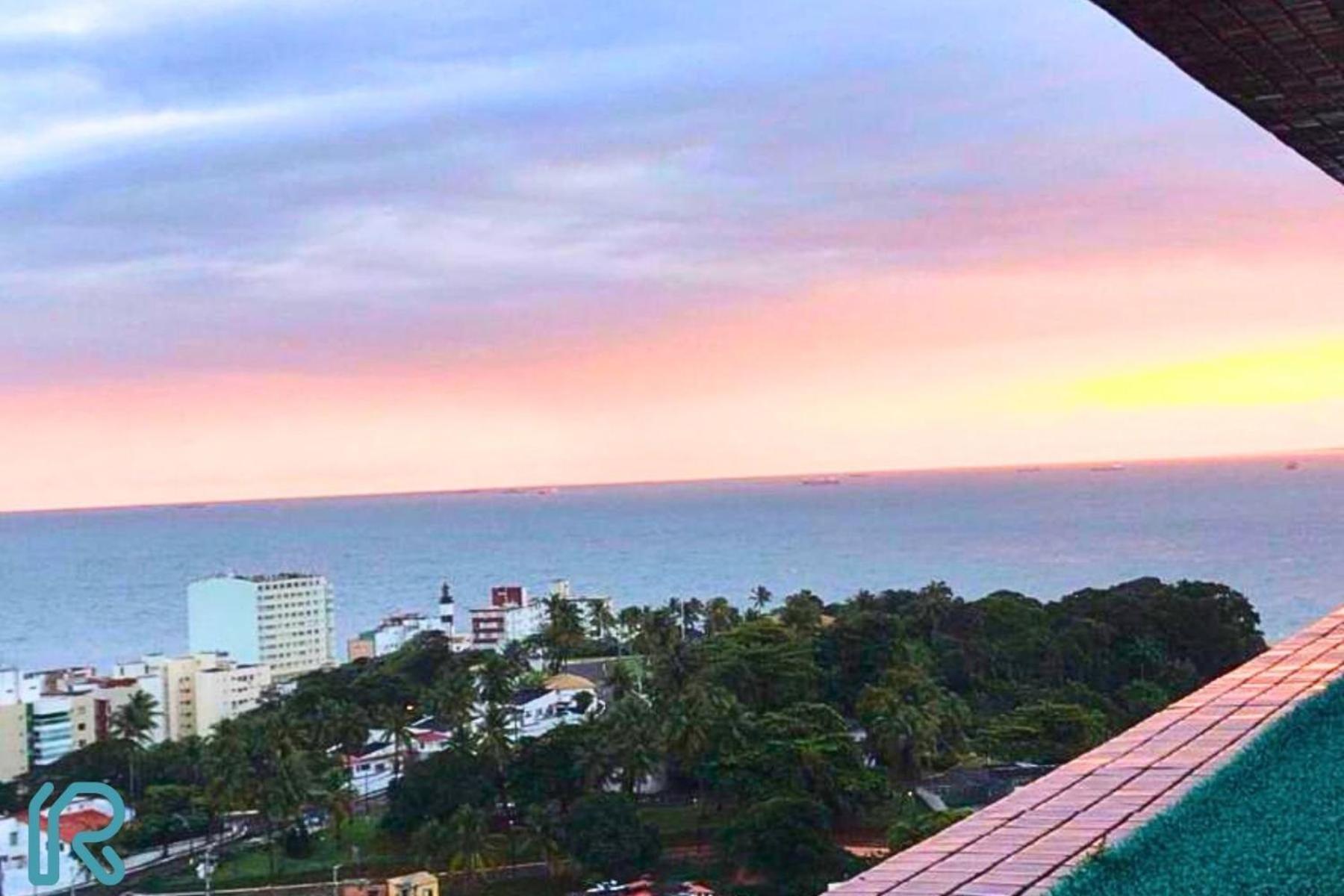 Lindo Apt Vista Mar Completo Com Piscina No Rooftop Do Edf, Proximo Ao Porto Da Barra Salvador Ngoại thất bức ảnh