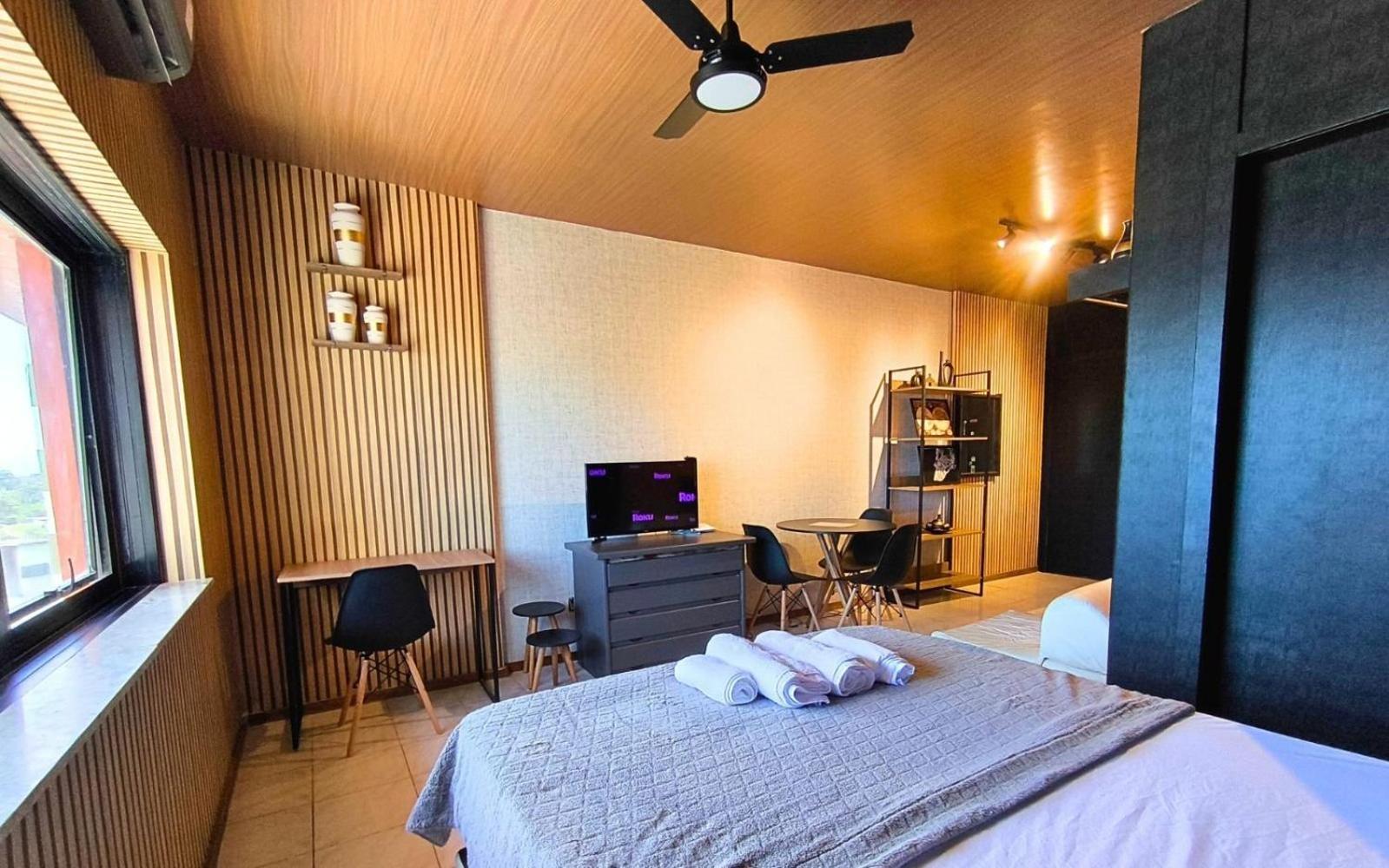 Lindo Apt Vista Mar Completo Com Piscina No Rooftop Do Edf, Proximo Ao Porto Da Barra Salvador Ngoại thất bức ảnh