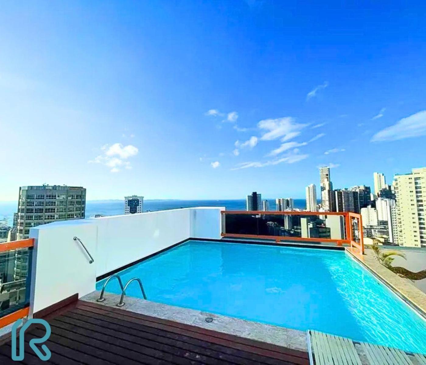 Lindo Apt Vista Mar Completo Com Piscina No Rooftop Do Edf, Proximo Ao Porto Da Barra Salvador Ngoại thất bức ảnh